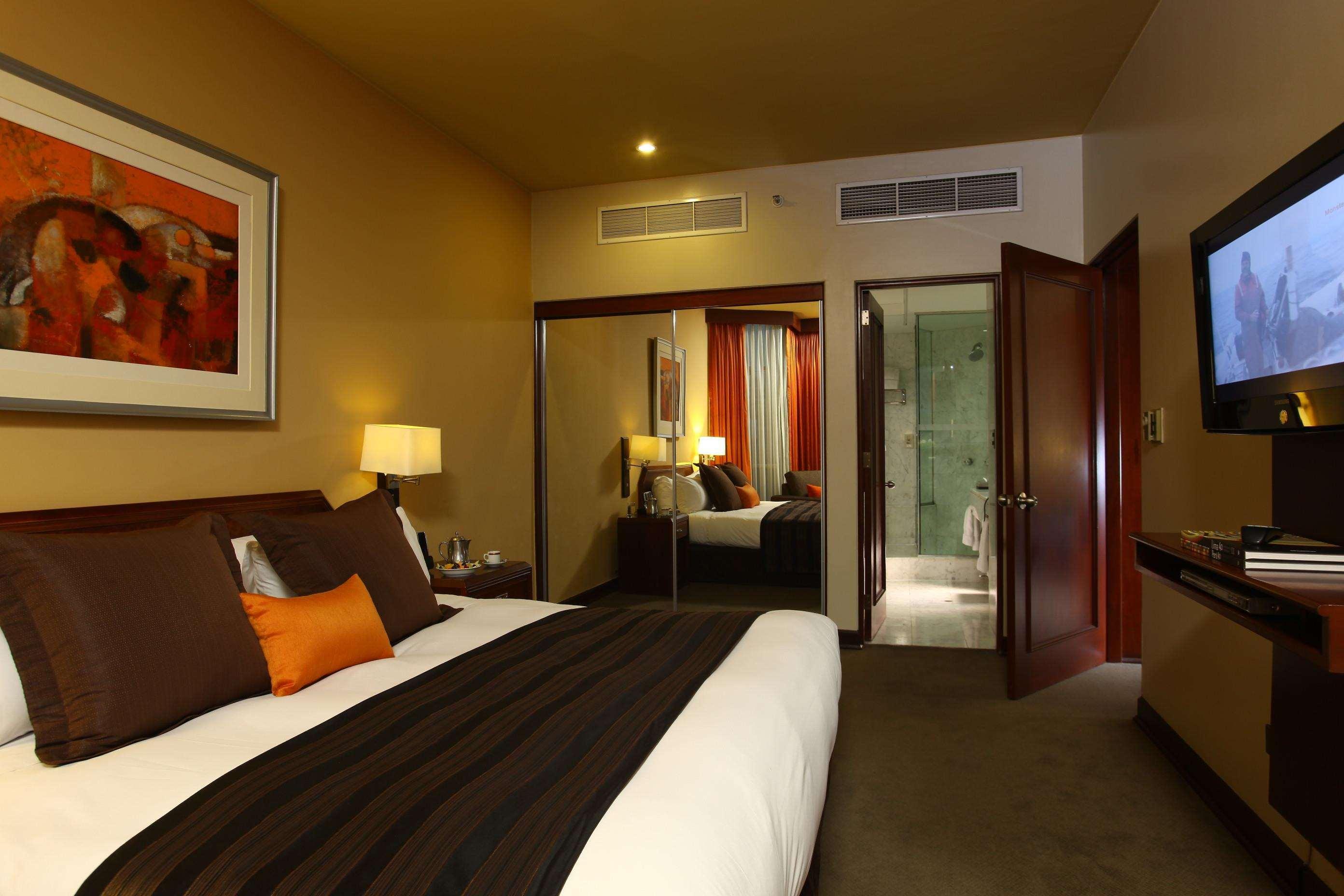 Delfines & Convention Center Hotel 5*